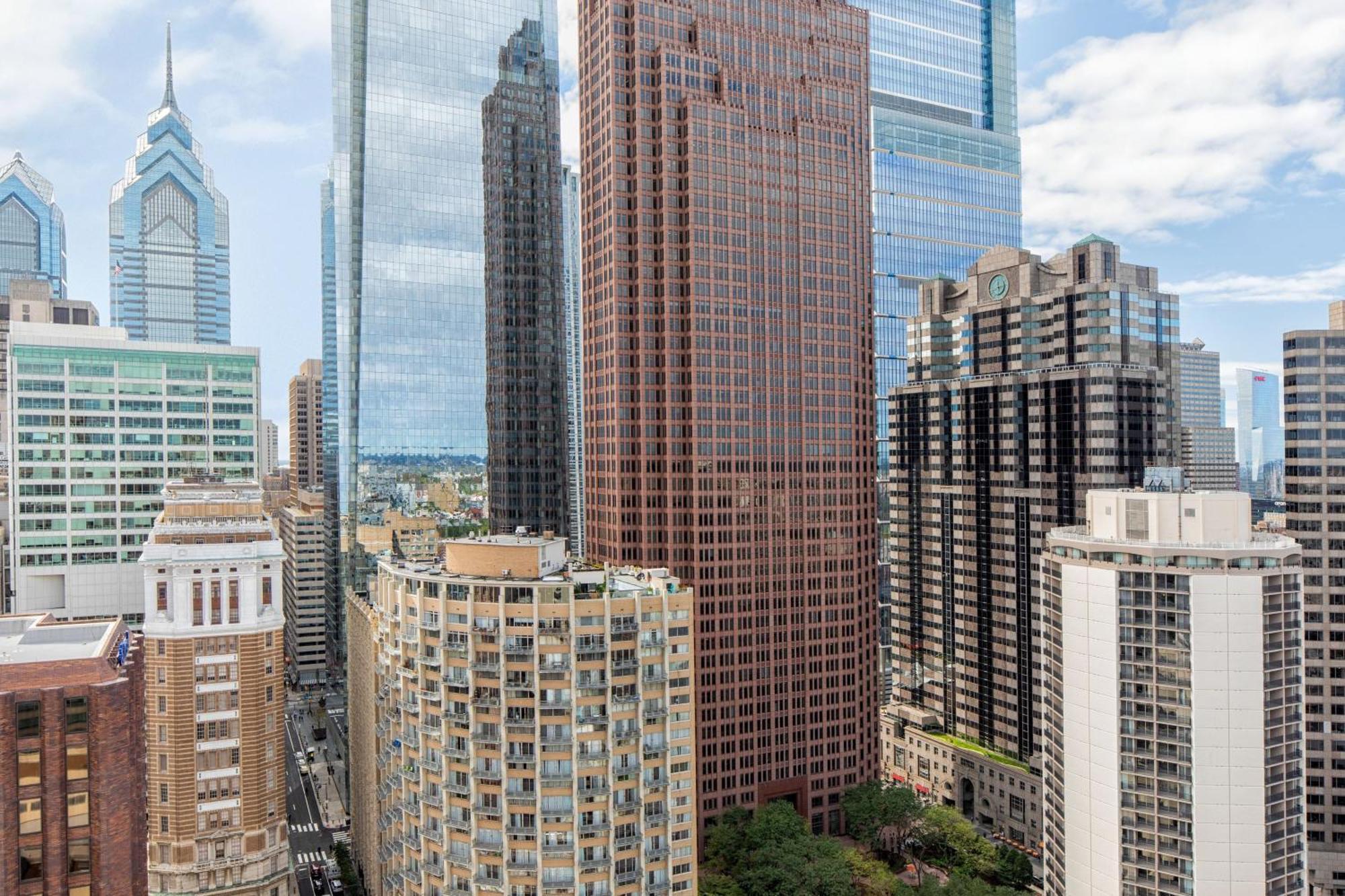 Sheraton Philadelphia Downtown Bagian luar foto